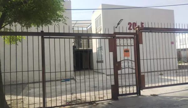 Hermoso Departametno de 50 M2, en Primer Piso Cómodo E Iluminado Sobre Andador. — foto 1 de 14