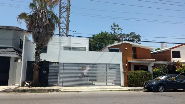Oficina sobre Av. Libano En Renta Col. México Norte — foto 1 de 16