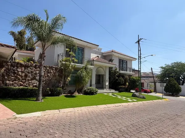 Casa Residencial en Venta León de Aldama — foto 1 de 15