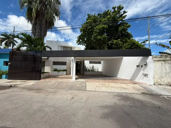 Casa en venta ideal para oficina en Benito Juárez Norte, Mérida — foto 1 de 23