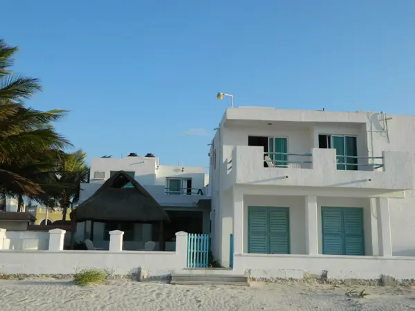 Departamento amueblado frente al mar en Progreso, Yucatán. — foto 1 de 14