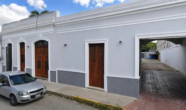 Predio comercial a una calle de Paseo Montejo — foto 1 de 5