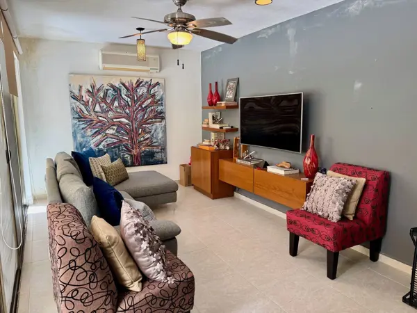 Casa en venta en Montebello — foto 1 de 15