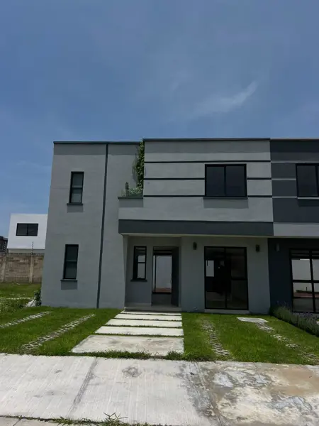 Casa en El Cielo Residencial — foto 1 de 15