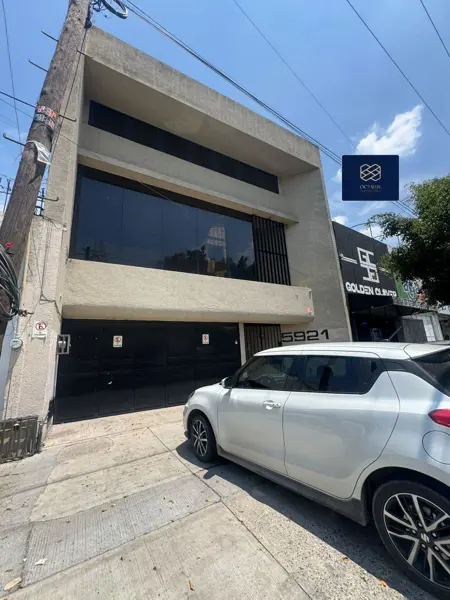 Oficina en León — foto 1 de 19