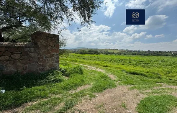 Terreno en Ejido San Juan de Otates — foto 1 de 3