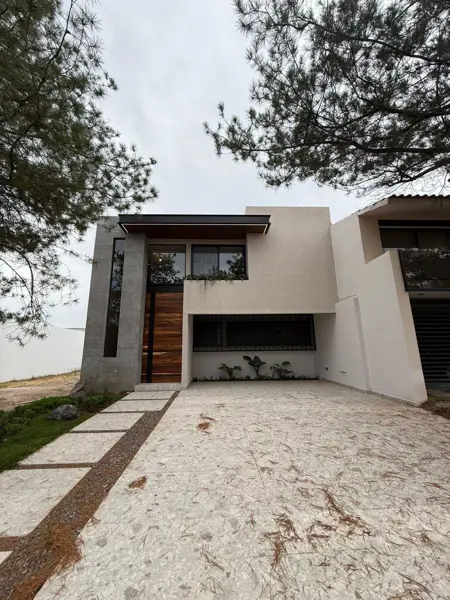 Casa en La Campiña — foto 1 de 38