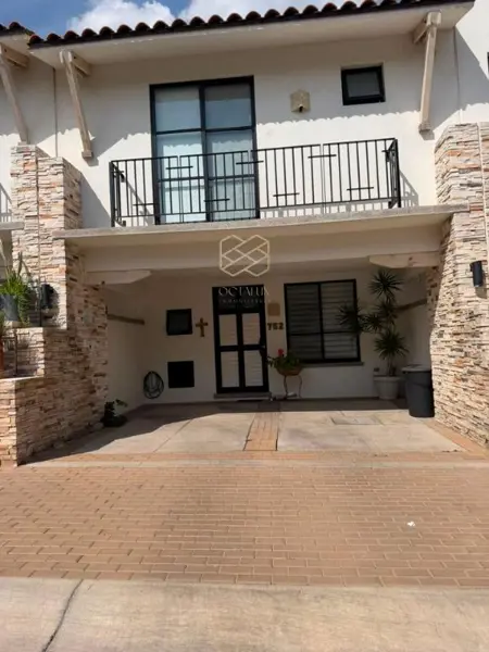 Casa en Lombardía Residencial — foto 1 de 8