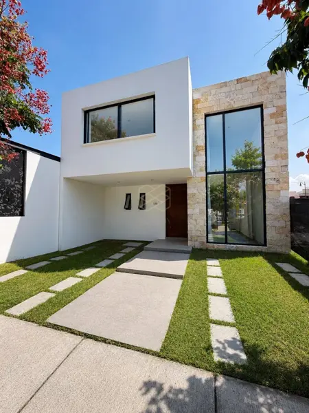 Casa en El Mayorazgo — foto 1 de 22