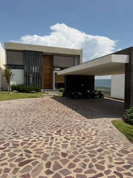 Casa en El Bosque Country Club — foto 1 de 13