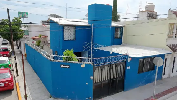Casa en Azteca — foto 1 de 19