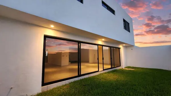 Casa en venta en Preserve Juriquilla - 4 Recámaras, Jardín, PREMIUM — foto 1 de 24