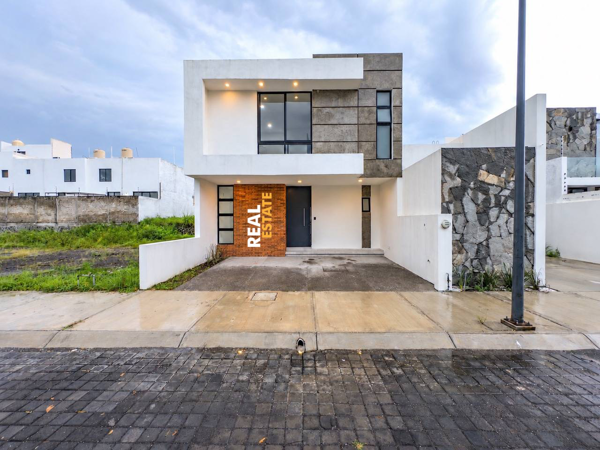 Casa en venta en Albaterra Residencial, Colima — foto 1 de 12