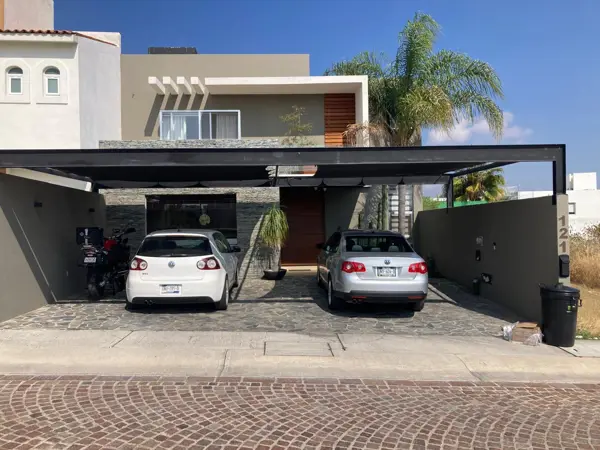 Casa en Fraccionamiento Cumbres del Lago — foto 1 de 25