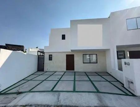 Venta de Casa en Juriquilla — foto 1 de 13