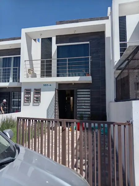 Casa amueblada en Renta recamara planta baja Villas de Bernalejo — foto 1 de 11