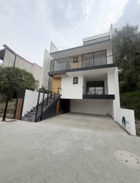 Exclusiva Casa Nueva en Venta en Lomas de Bellavista, Atizapán — foto 1 de 15