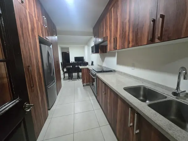 Departamento Planta Baja Semi Amueblado en Renta – Zirándaro | Planta Baja | 3 Recámaras — foto 1 de 10