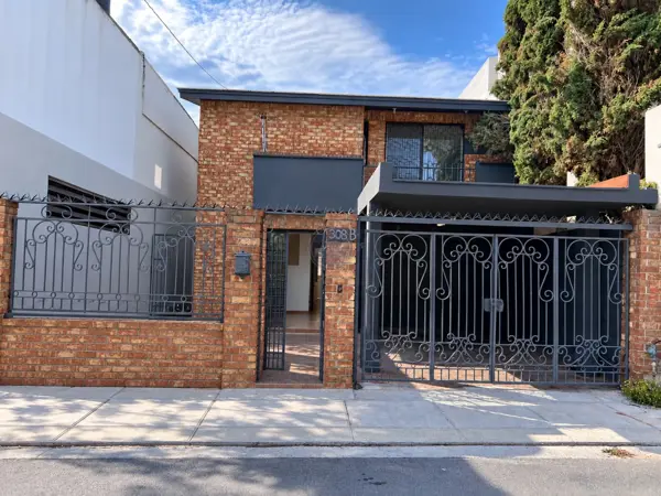 Casa en Renta en Colinas de San Jerónimo — foto 1 de 19