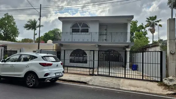 Casa de 4 Recámaras y Piscina en Venta en Itzimná, Mérida — foto 1 de 19