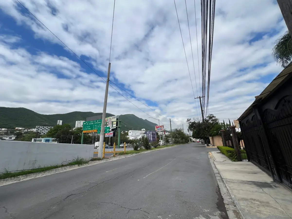 Terreno en Venta en Lagos del Bosque, Monterrey, Nuevo León — foto 3