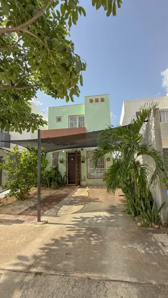 Casa de Dos Recámaras en Venta en Paseos de Mérida — foto 1 de 17