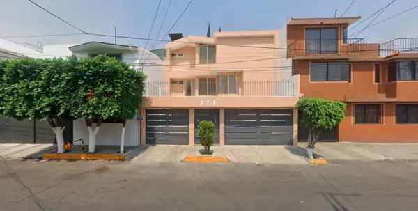 Casa en Venta, San León, Pedregal de Santa Úrsula, Coyoacán, CDMX. — foto 1 de 28
