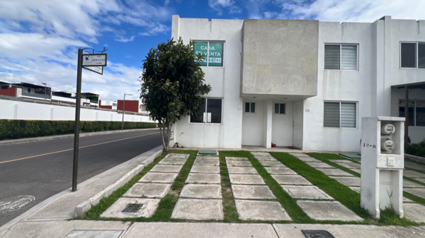 Casa en remate bancario en Canto Galicia, Cuautlancingo — foto 1 de 32
