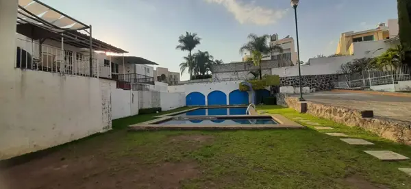 Casa en venta en Lomas de Tzompantle, Cuernavaca — foto 3 de 8