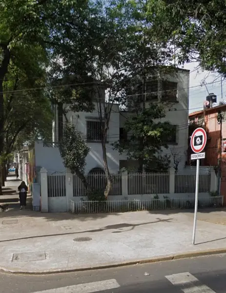 Casa en Venta en Esquina Ideal para Desarrollo con Locales Comerciales en Buenos Aires, Cuauhtémoc — foto 1 de 10