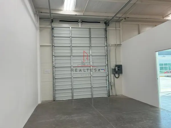 Bodega Renta Europark III Libramiento Norponiente Querétaro 28,420 Mongay R146 — foto 1 de 9
