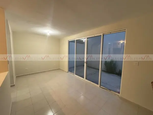 Casa en venta en Santa María, García — foto 3 de 14