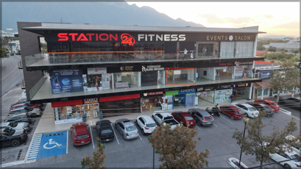 Local Comercial en Venta | Real de Cumbres, Monterrey — foto 1 de 10
