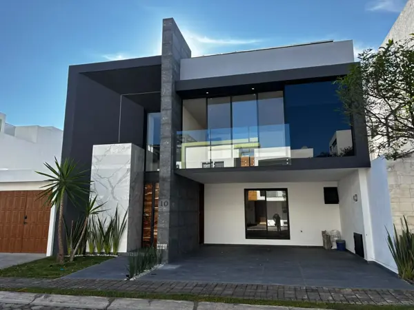 Casa Cluster Guanajuato Lomas Angelópolis Puebla Venta — foto 1 de 35