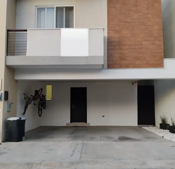 Casa en Venta en Cumbres, García, Nuevo León - Frente a Parque — foto 1 de 22