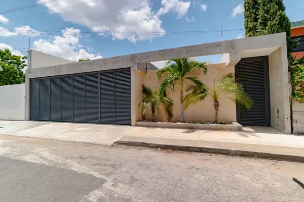 Casa en venta en Miguel Aleman, Mérida — foto 3 de 48