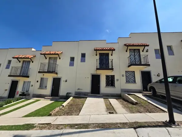 Casa En Venta En Residencial Alta California, Tlajomulco De Zuñiga, Jalisco. JX — foto 1 de 13