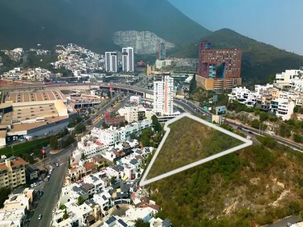 Terreno para uso habitacional en Venta en San Jeronimo, Monterrey — foto 1 de 4