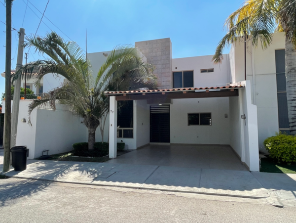 Renta de Casa en Fraccionamiento Cerrado en Torreón, Coahuila — foto 1 de 29