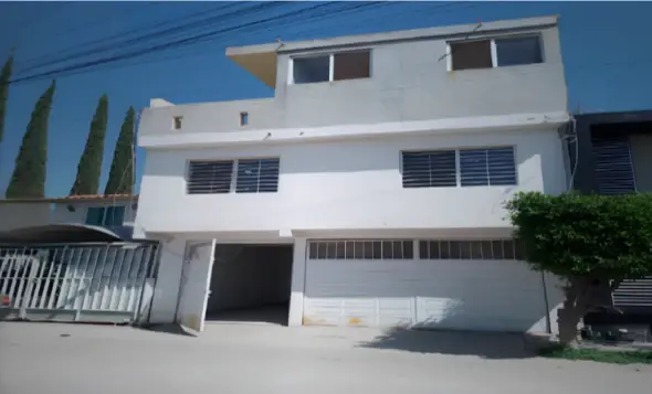 Casa en Venta en Silao de la Victoria, Guanajuato: Moderna y Espaciosa — foto 1 de 24