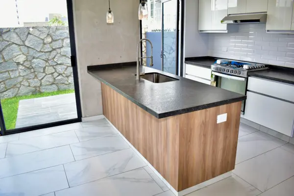 Casa en venta bosques Vallarta — foto 1 de 27