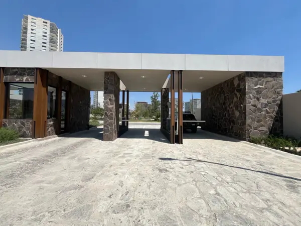 Terreno en venta en Valle Real, Zapopan — foto 3 de 19