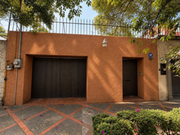 Casa en venta en Coyoacán — foto 1 de 21