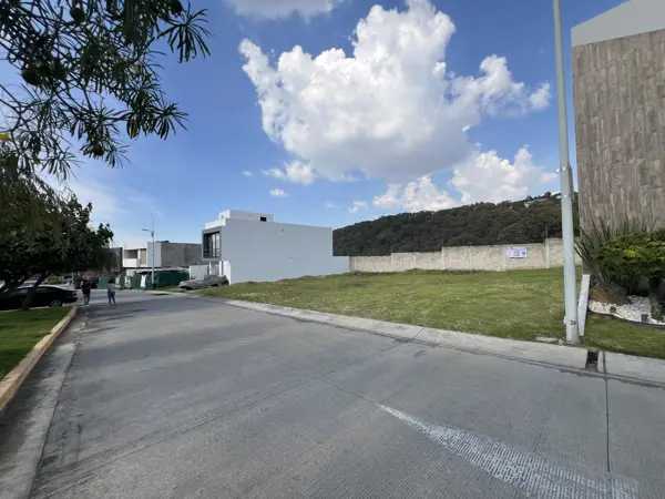 Terreno en Los Robles — foto 1 de 3