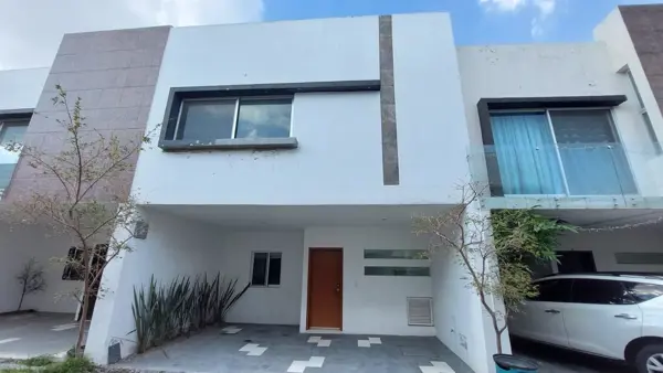 Casa en venta en Condominio Santa Ana Tepetitlán — foto 1 de 14
