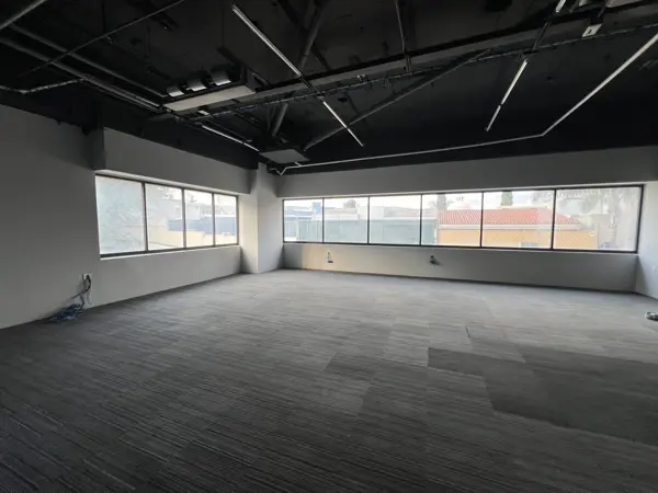 Local en renta oficinas y comercial — foto 1 de 18