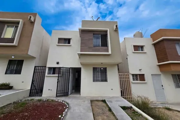 Casa en VENTA en Real del Valle, Ramos Arizpe — foto 1 de 13