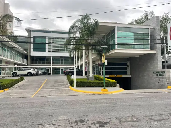 Excelente Local Comercial en Venta en Río de la Plata Col. del Valle — foto 1 de 14
