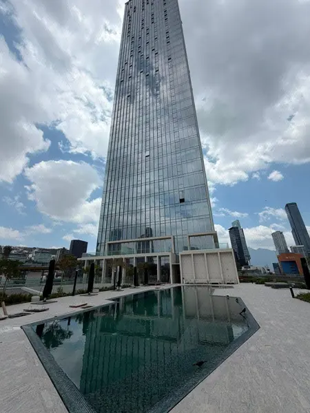 Departamento en Venta Torre Lativ Valle Oriente — foto 1 de 31
