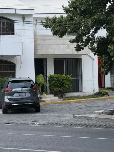 Townhouse en Venta Colonia Santa Engracia — foto 1 de 6